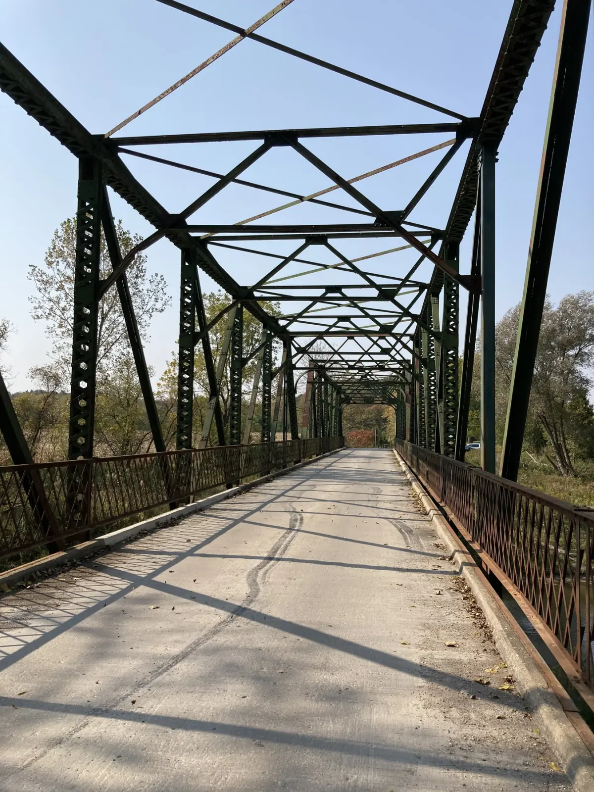 Tulay na bakal na daanan malapit sa Aylmer at Sparta Ontario