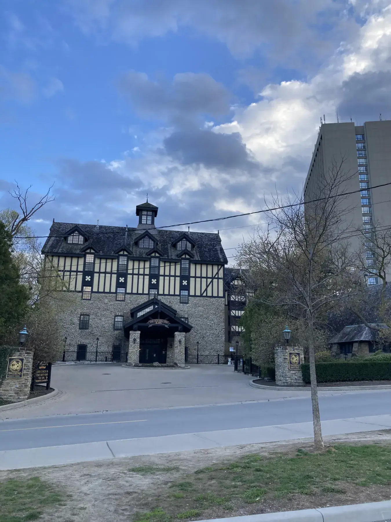Old Mill Toronto historic building from Old Mill Road