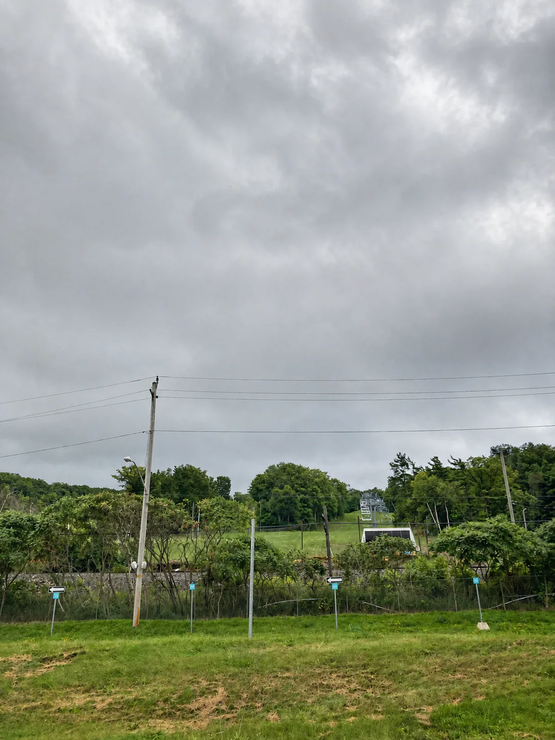 Green Glen Eden ski slope and lift equipment at Kelso in summer