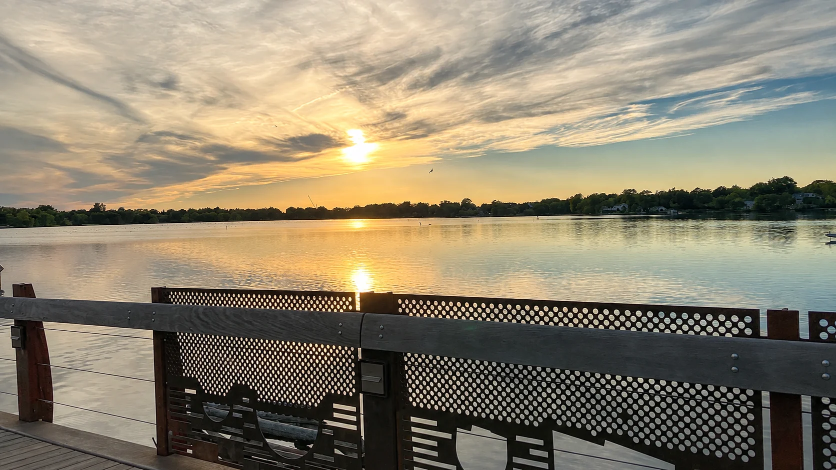 Lake Wilcox: boardwalk, sunset and parking