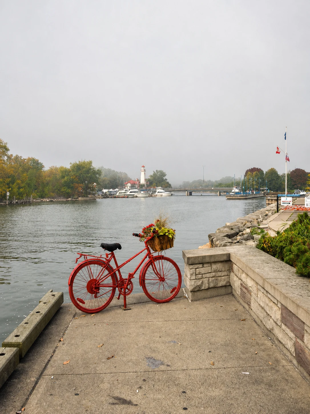 Port Credit Mississauga: Lighthouse, Harbour & GO Transit Guide
